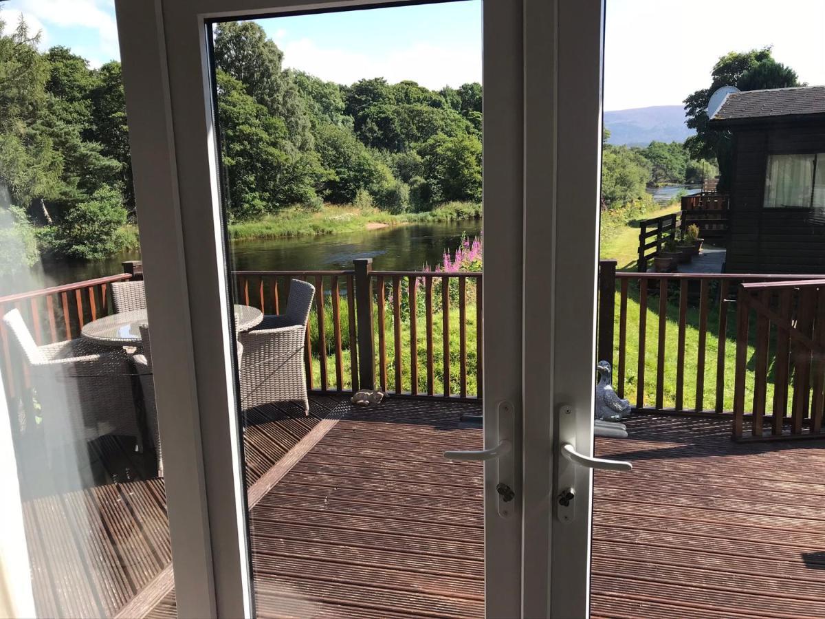 Riverbank Lodge Aviemore Esterno foto
